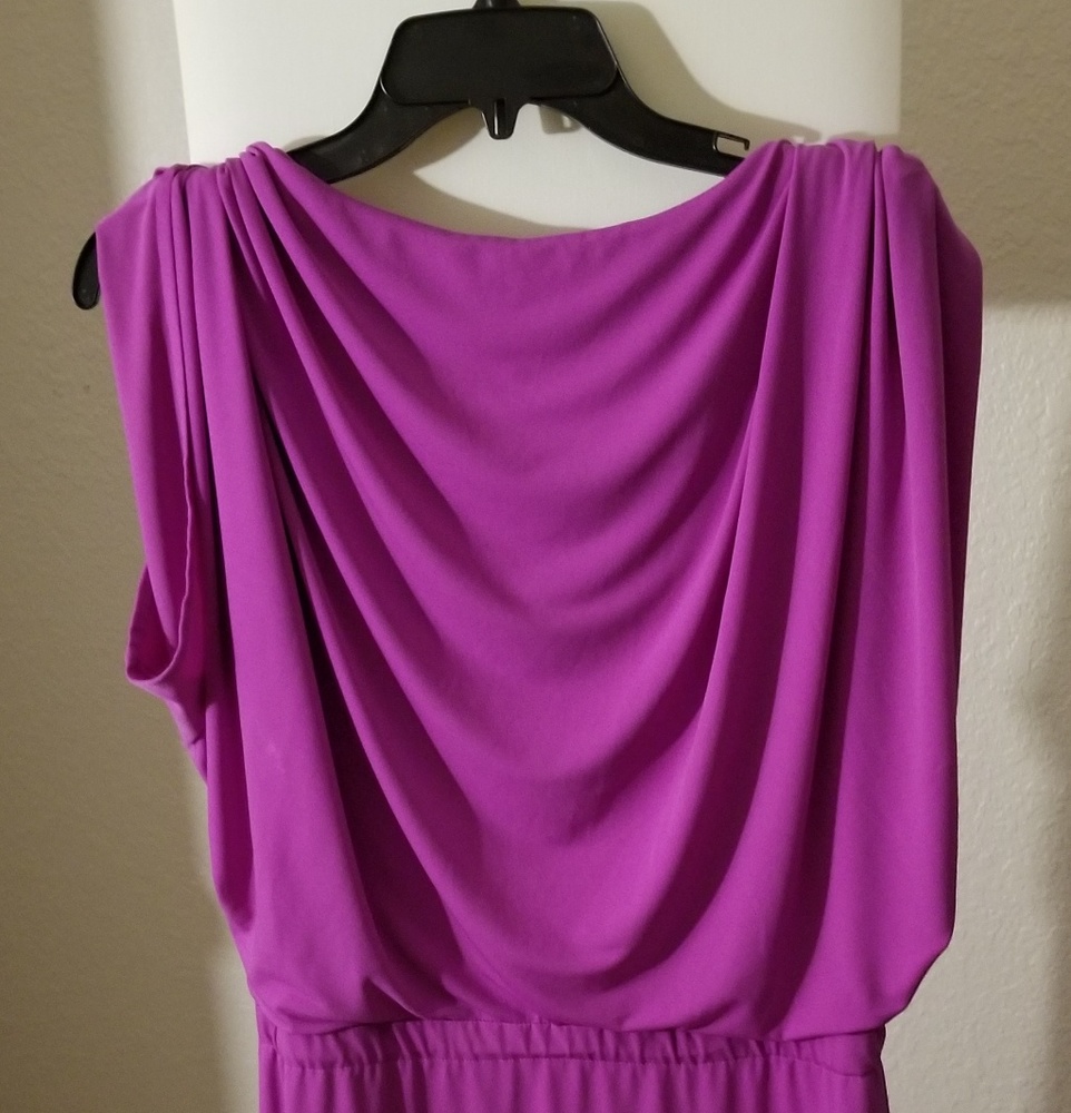 Dress - Picture 3 of 6